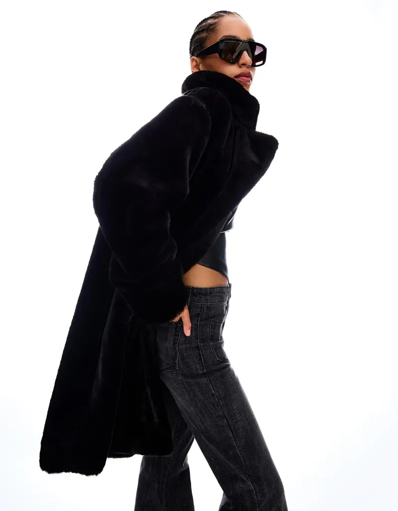 Cappotto In Pelliccia Sintetica Donna Nero