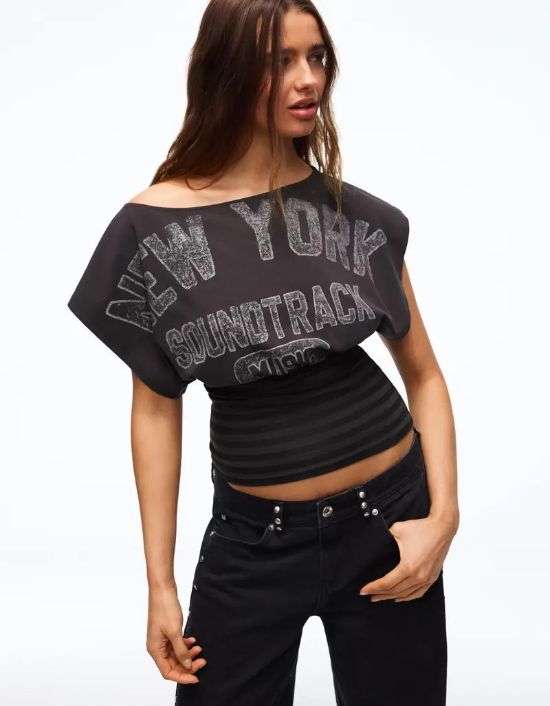 Maglietta A Maniche Corte Asimmetrica Con Stampa Fascia Donna Grigio Scuro