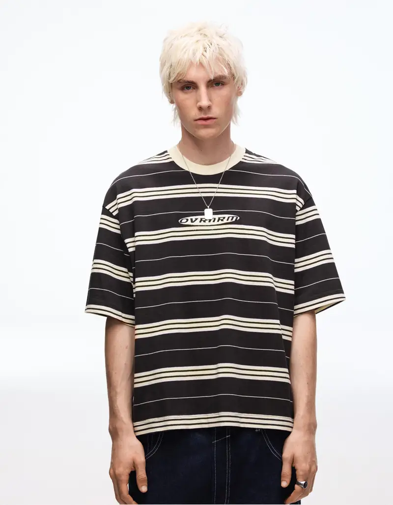 Maglietta A Maniche Corte Boxy Fit Stampa Uomo Grigio Scuro