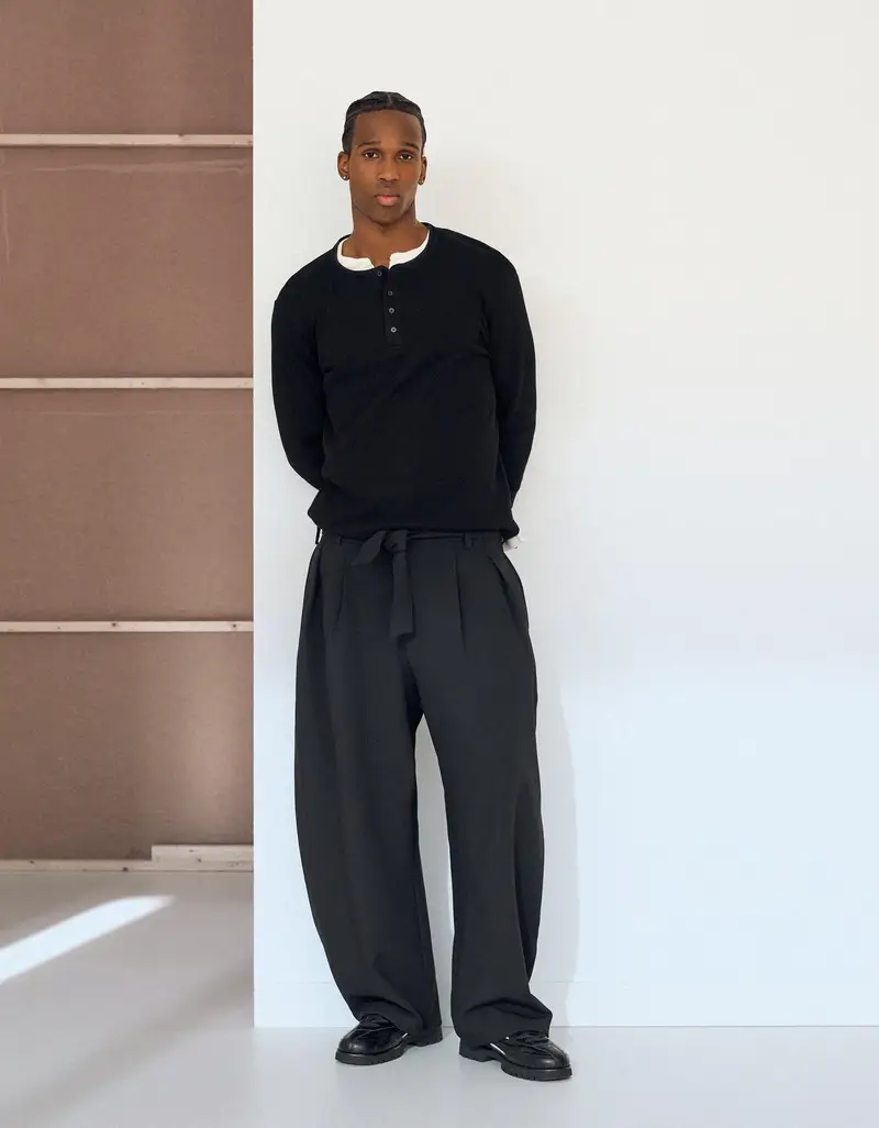 Pantaloni Barrel Fit Tailored Con Cintura Uomo Nero