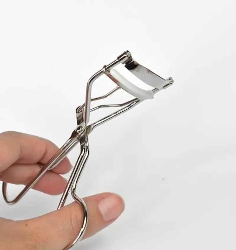 Beter - Piegaciglia nichelato, con cuscinetti in silicone, piegaciglia professionale, in acciaio ad alta resistenza, per il trucco degli occhi, Piegaciglia professionale, Eyelash curler miniatura 2