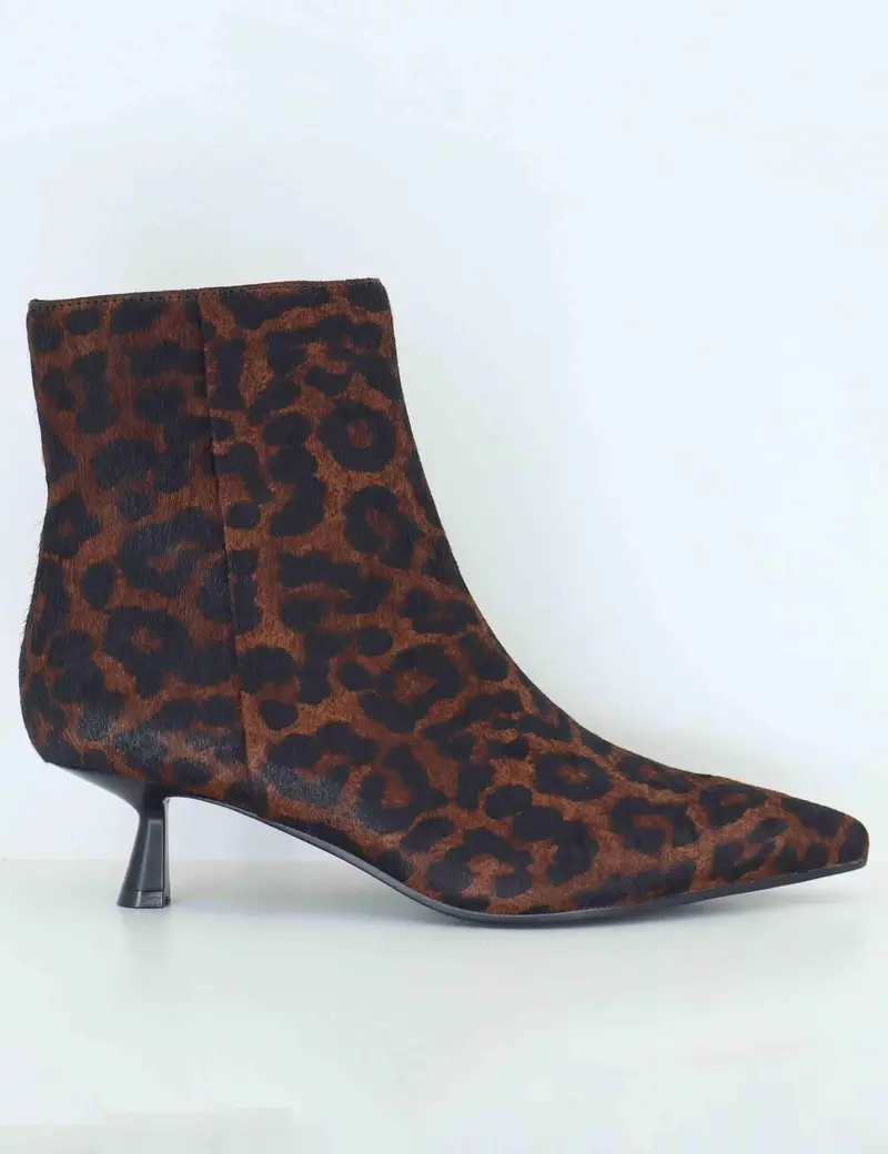 Stivaletti in pelle animalier e tacco basso Donna 501T91VK 39
