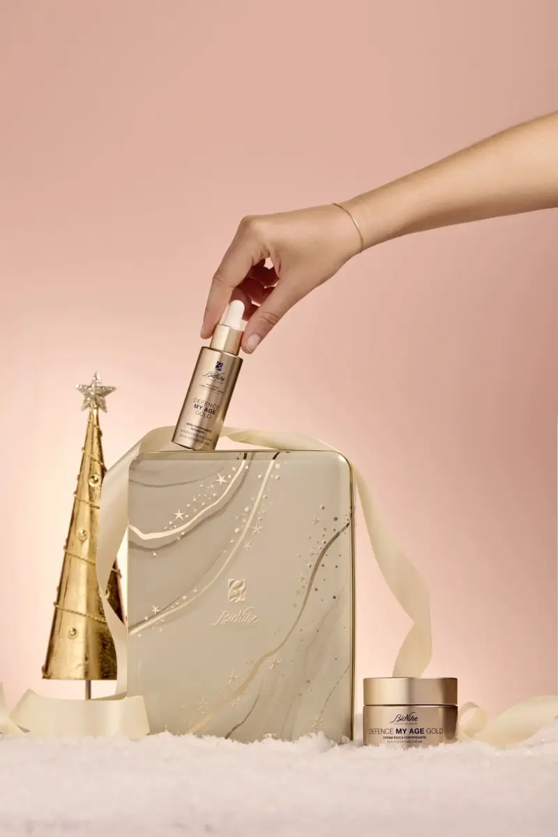 Defence My Age DEFENCE MY AGE GOLD kit natale 2025 - Trattamento antietà pelli mature, Crema antirughe, Cofanetti make up miniatura 3
