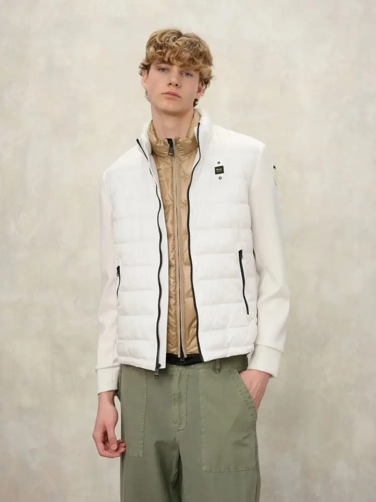 giubbotto bianco uomo logo sul braccio