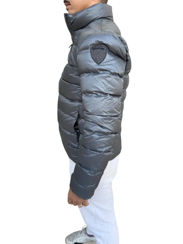 giubbotto grigio uomo imbottito patch logo sul braccio miniatura 2