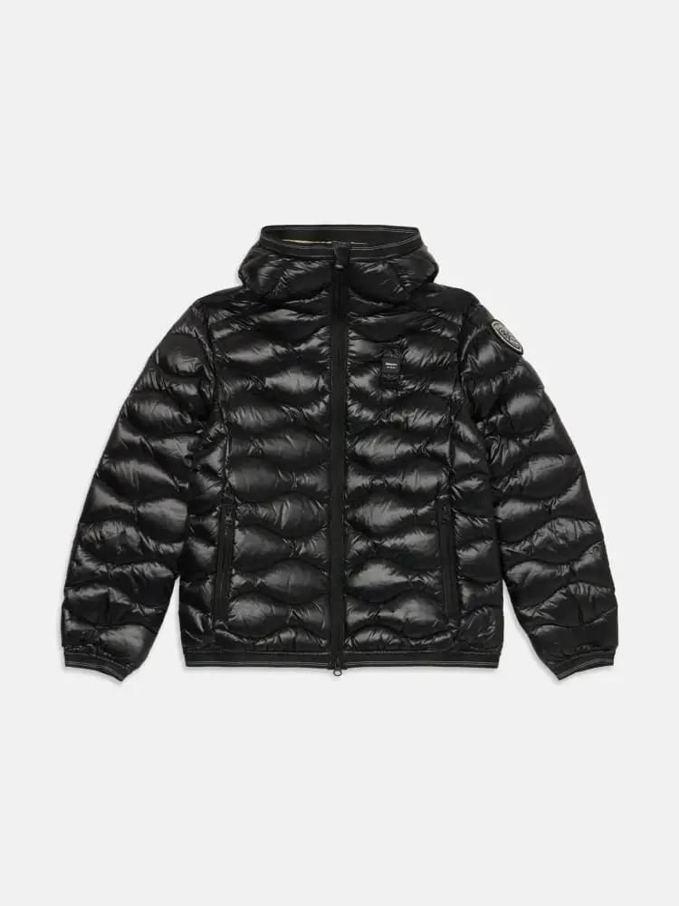 giubbotto nero ragazza con logo