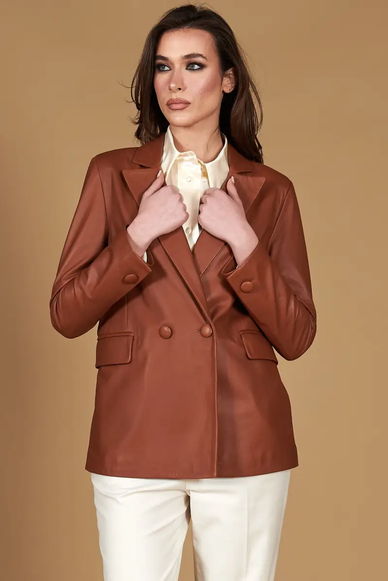 Blazer doppiopetto in pelle color cuoio chiusura bottone D'Arienzo, Seleziona Taglia S, Colore Cuoio