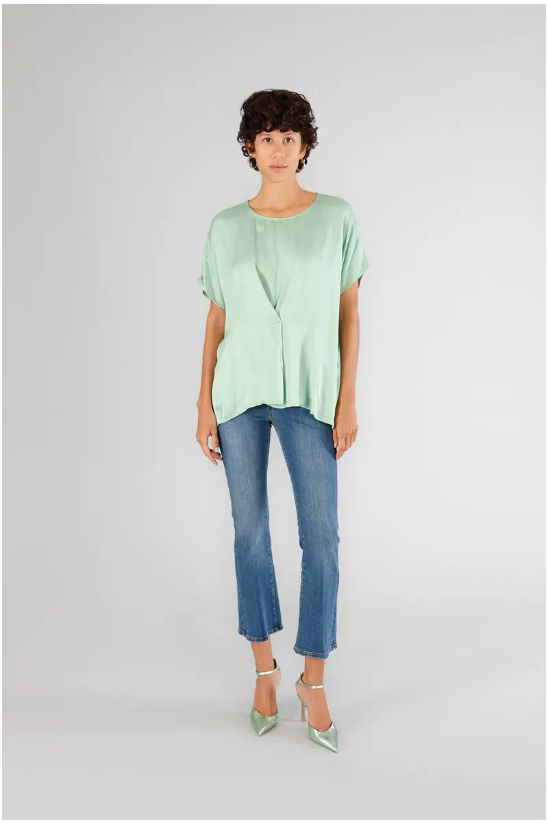 blusa con drappeggio davanti trifoglio m