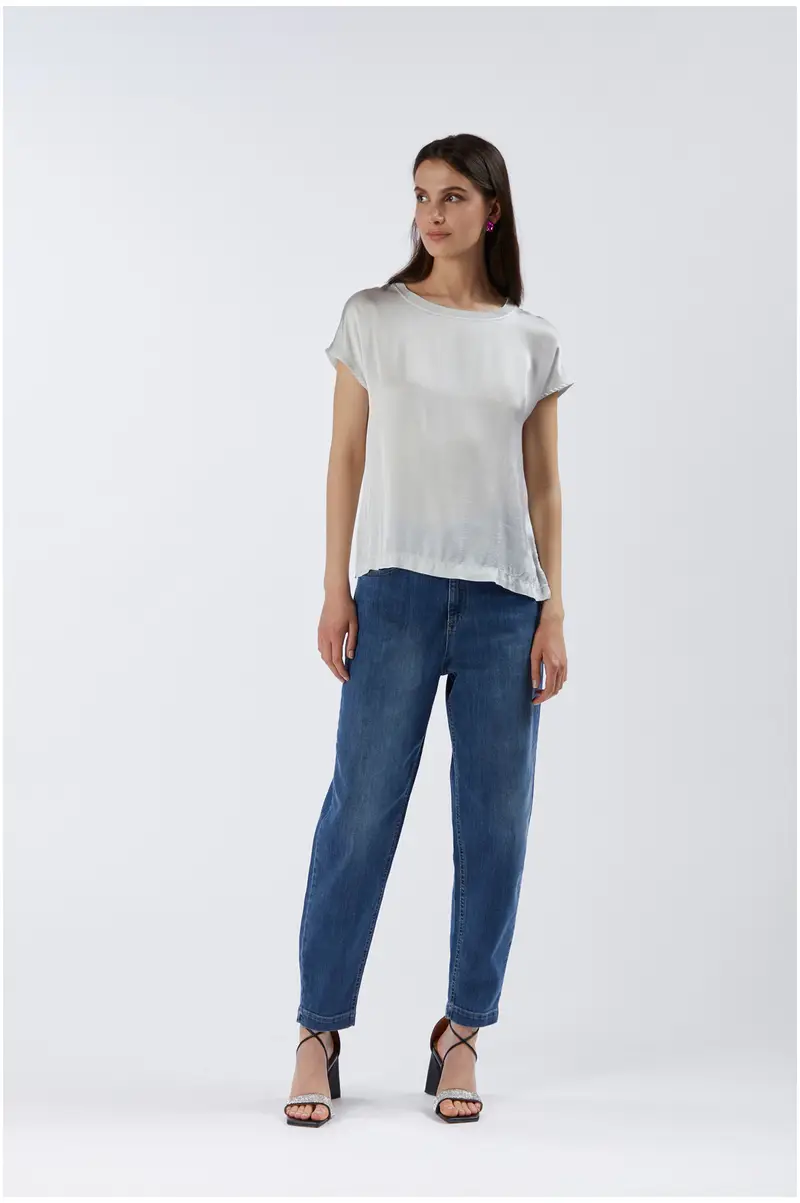 blusa con maniche corte a pipistrello gesso