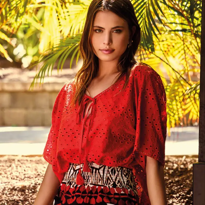 BLUSA CON RICAMI ARTIGIANALI ERA | Colore: Rosso | Taglia: S