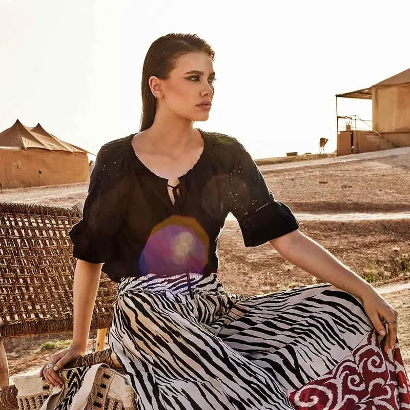 BLUSA CON RICAMI IN PIZZO PETRA | Colore: Nero | Taglia: M