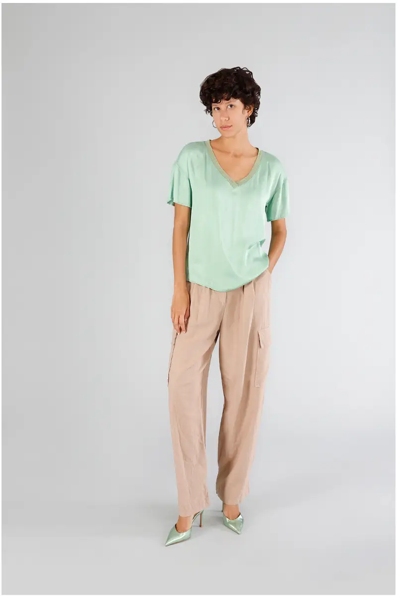 blusa over in satin "v" in satin trifoglio xs