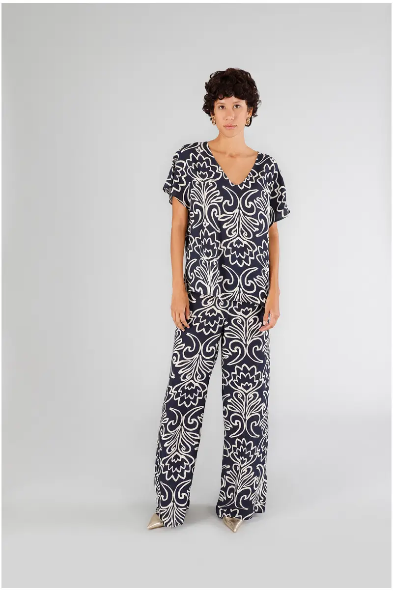 blusa scollo a "v" in marocaine stampato arabesco multiblu m