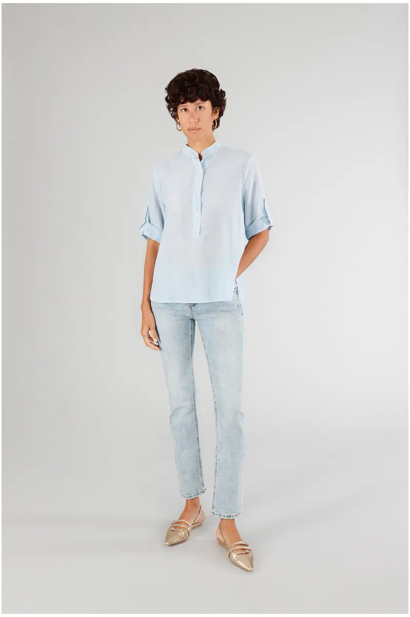 blusa scollo tipo serafino mistoseta celeste s