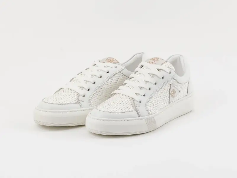 SERENDIPITY - Sneakers bianca con particolari in pelle nappa - 36