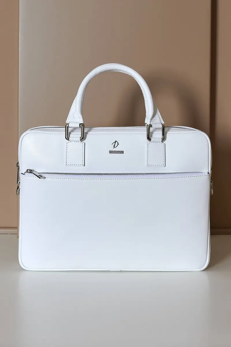Borsa Ventiquattrore in pelle di vitello bianca saffiano tasca zip D'Arienzo, Seleziona Taglia Unica, Colore Bianco