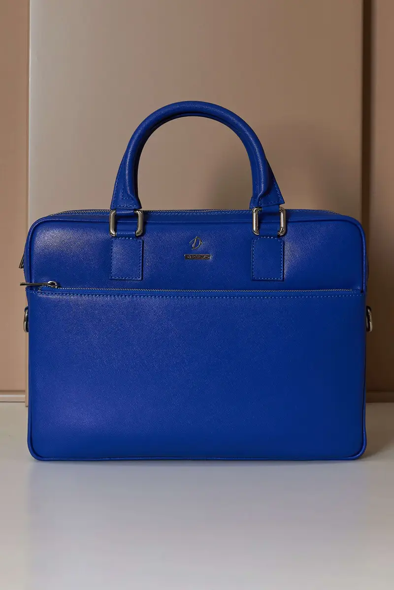 Borsa Ventiquattrore in pelle di vitello bluette saffiano tasca zip D'Arienzo, Seleziona Taglia Unica, Colore Blu