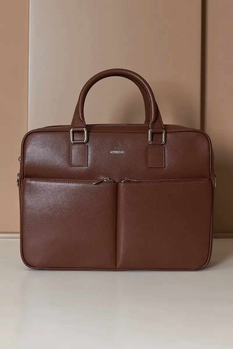 Borsa Ventiquattrore in pelle di vitello marrone saffiano con doppia tasca D'Arienzo, Seleziona Taglia Unica, Colore Marrone