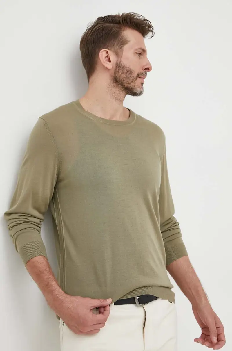 maglione in lana uomo colore verde