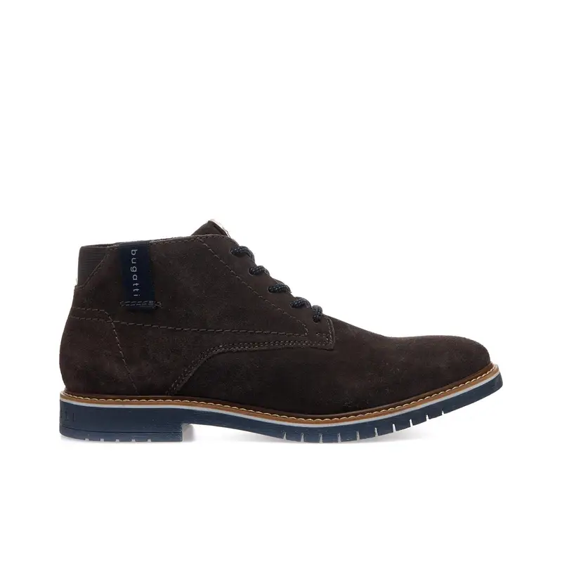 Polacchini marroni in pelle scamosciata con suola dentellata