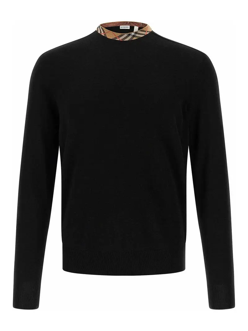 Controlla il maglione Nero