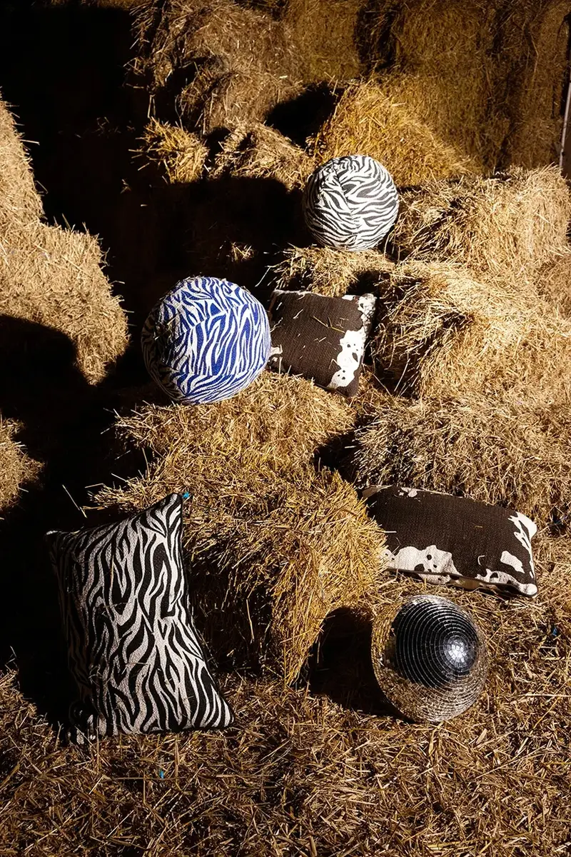 cuscino decorativo di cotone Anima Cow 50 x 50 cm Multicolore miniatura 4