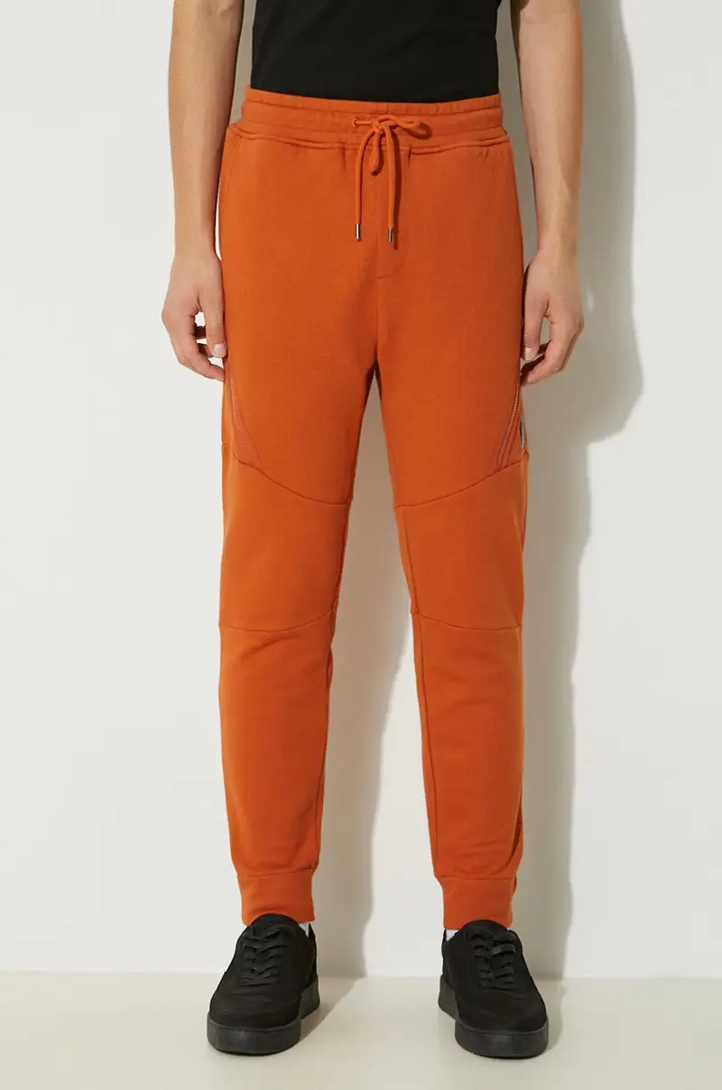 pantaloni della tuta di cotone Diagonal Raised Fleece Lens Sweatpants colore arancione 17CMSP084A005086W