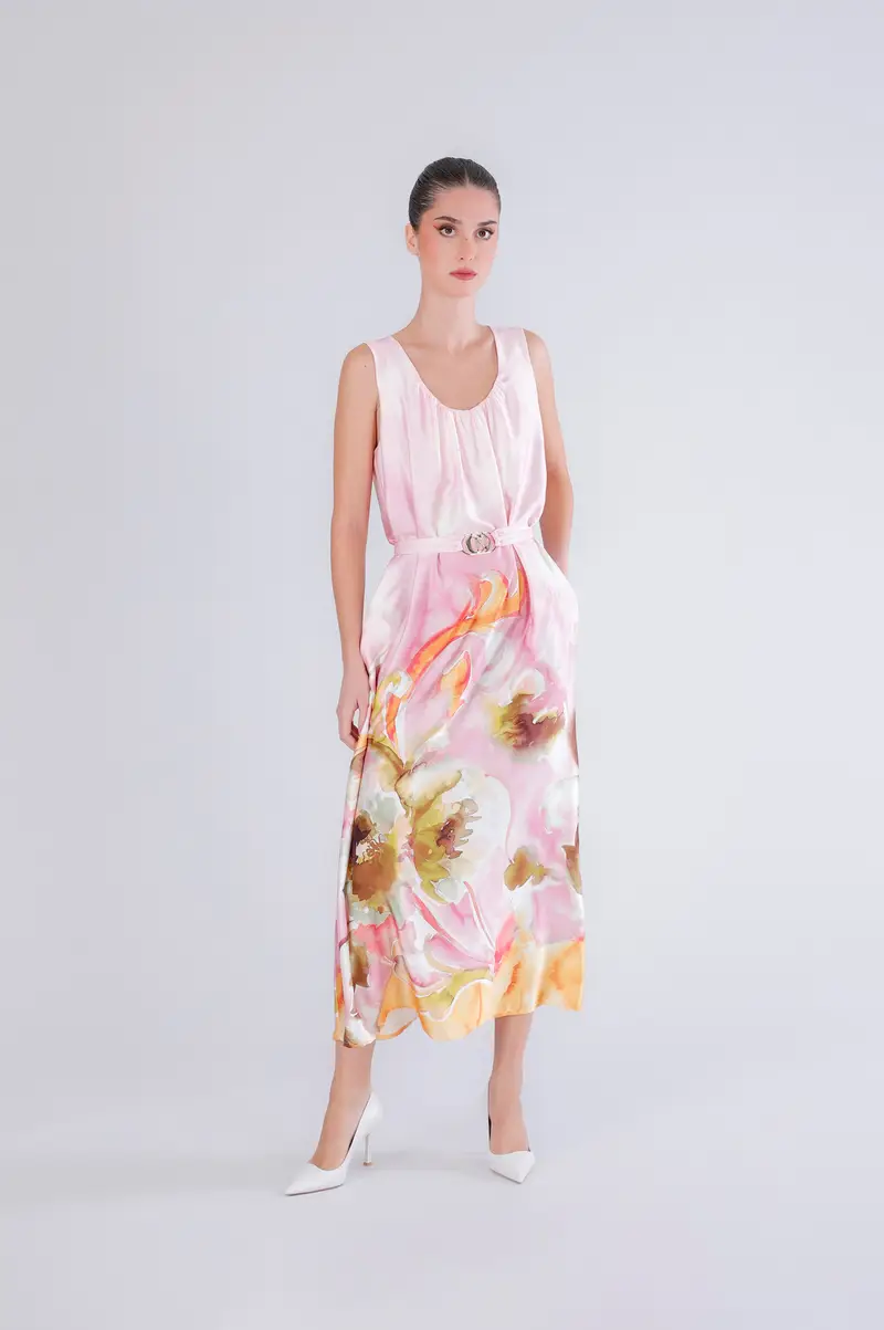 abito lungo in satin stampato fiore sfumato rosa