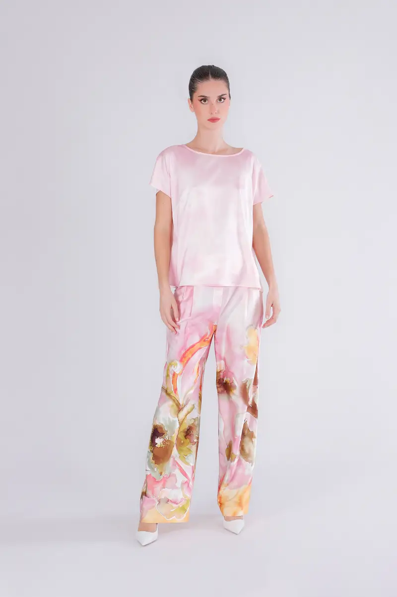 blusa in satin stampato sfumato rosa