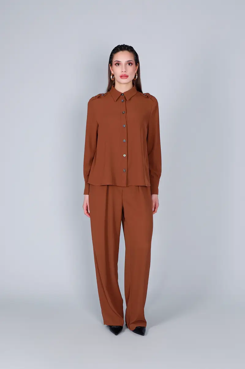 camicia svasata cioccolato