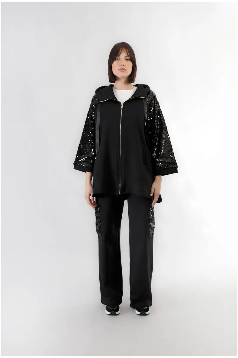 cappa in felpa con maniche di pailettes nero