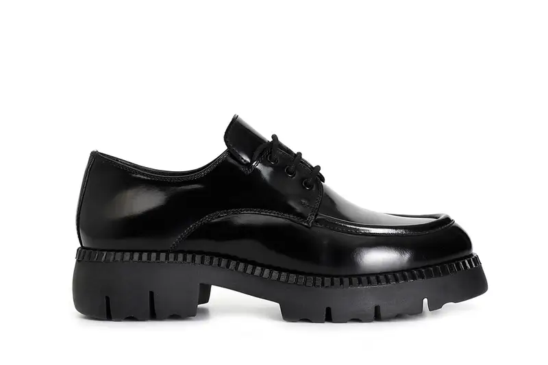 derby da donna allacciato in pelle abrasivata nero
