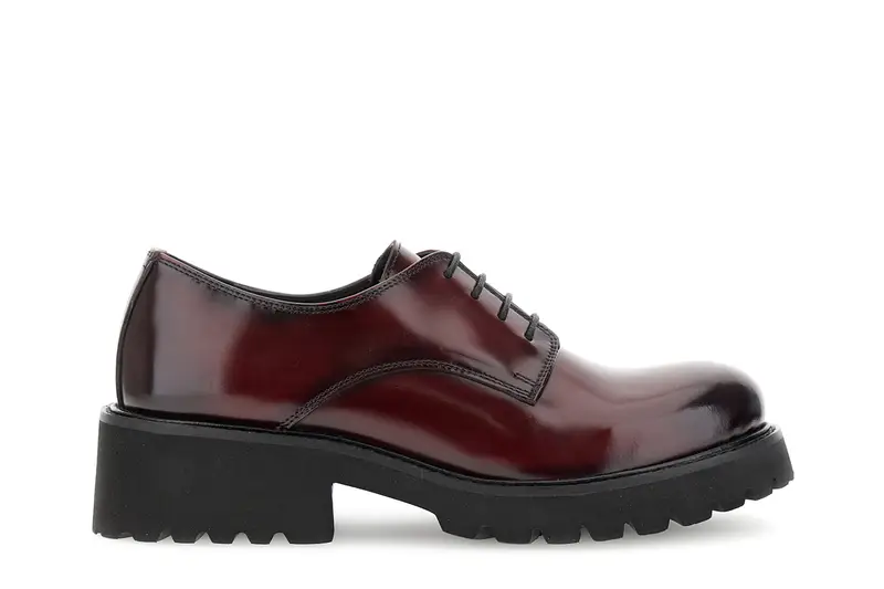 derby in pelle abrasivata bordeaux