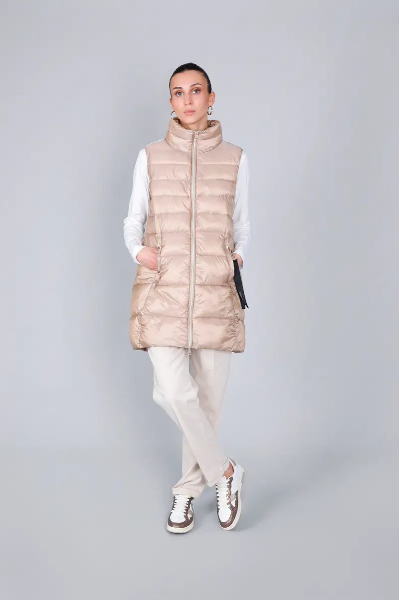 gilet svasato tessuto cangiante sabbia