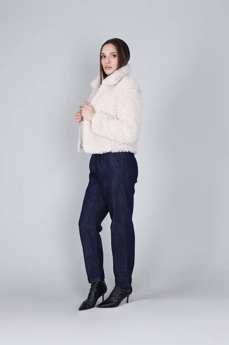 giubbino effetto pelliccia curly avena