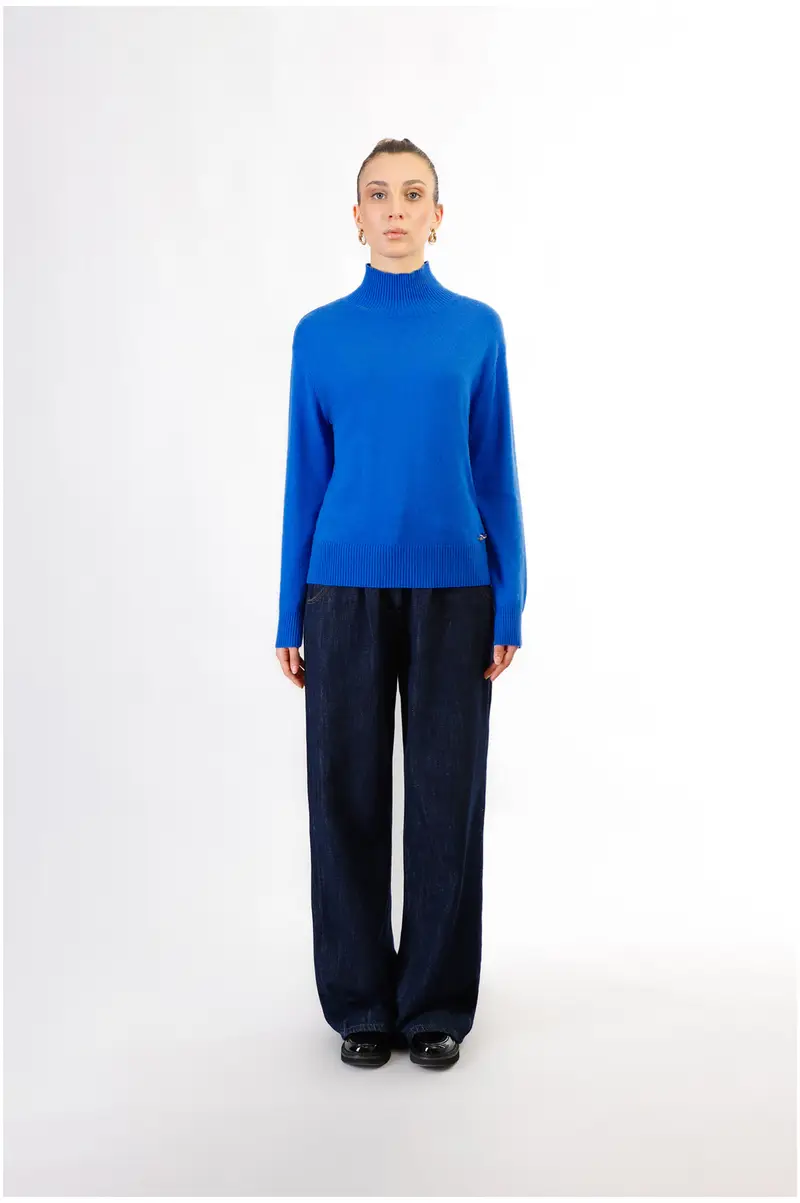 maglia basica collo alto cobalto