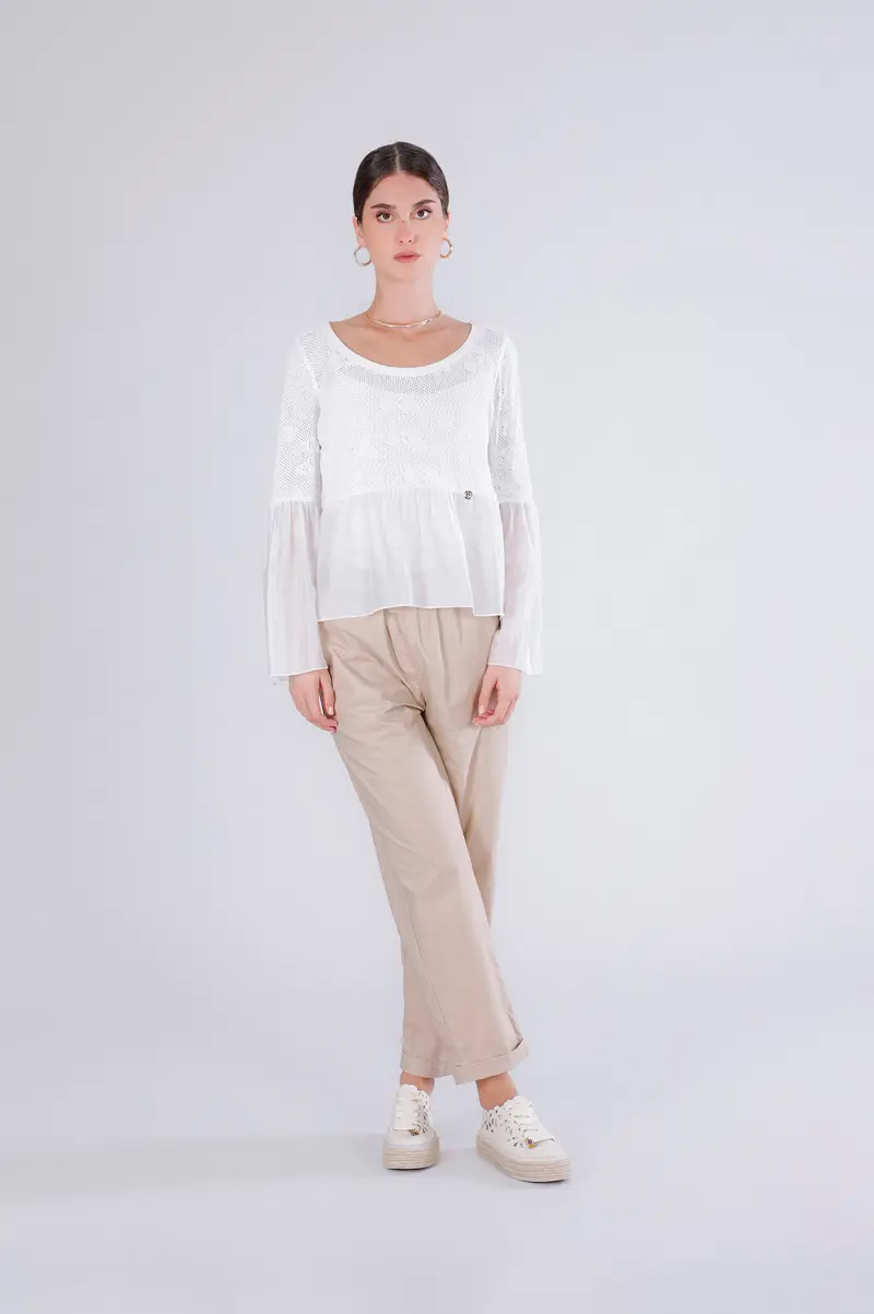 maglia in cotone punto pizzo con balza increspata off white