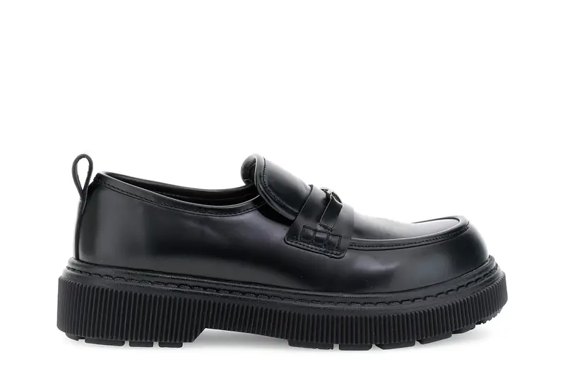 mocassini con accessorio personalizzato nero