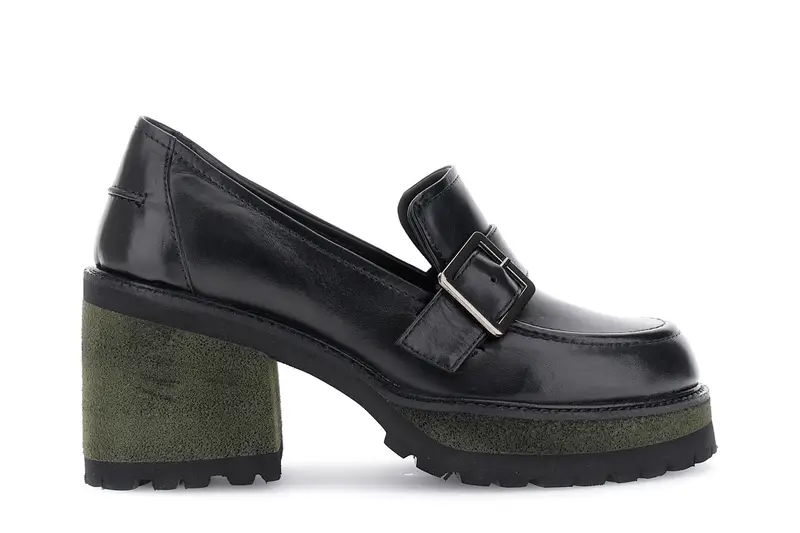 mocassini in pelle con fibbia nero