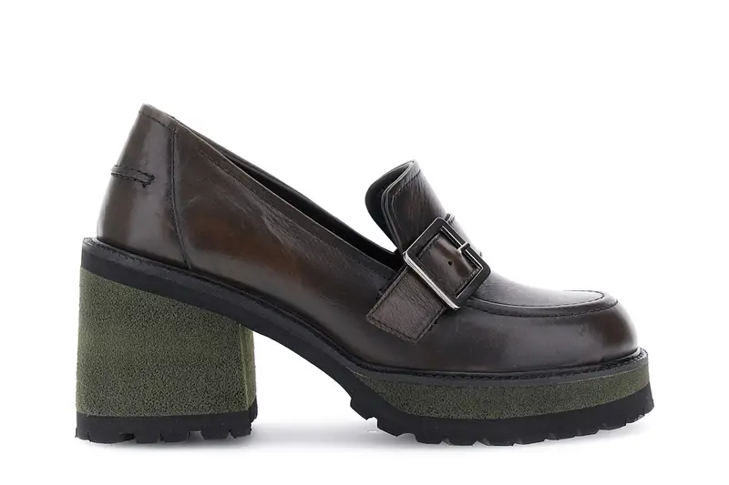 mocassini in pelle con fibbia t moro