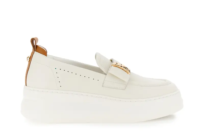 mocassini in pelle rivestita con accessorio off white