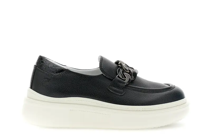 mocassini in pelle rivestita con morsetto nero