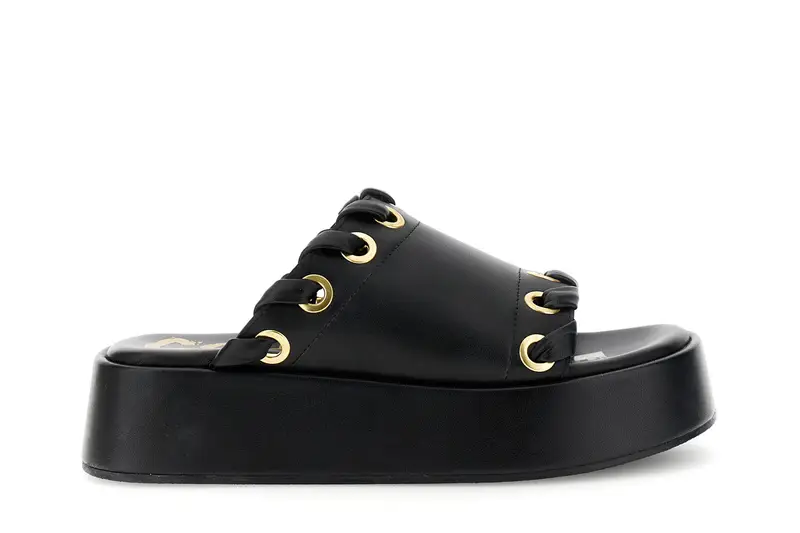 sandali ciabatta in nappa con occhielli e infilatura nero