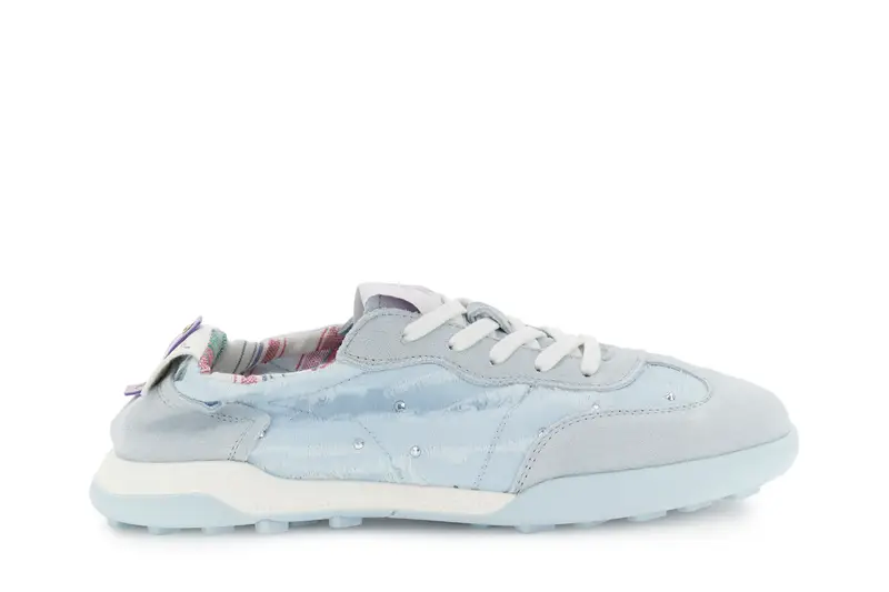 sneakers allacciata in tessuto e pelle scamosciata celeste