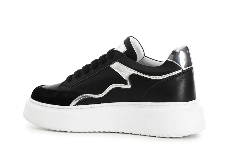 sneakers in pelle con dettaglio specchio su suola a cassetta nero/argento miniatura 2