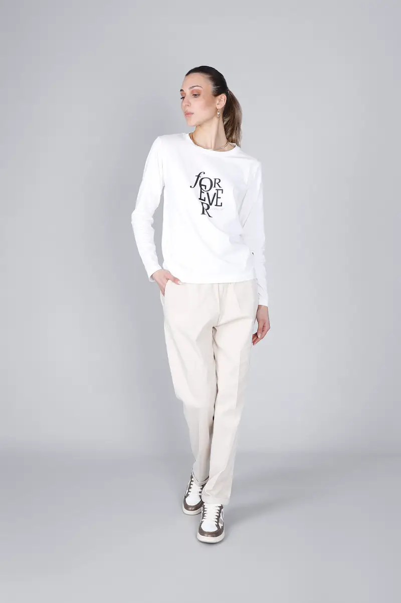 t-shirt manica lunga e scritta "forever" off white