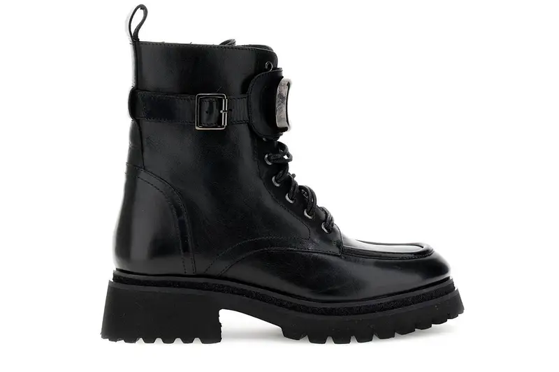 tronchetti allacciati in pelle con accessorio in metallo nero