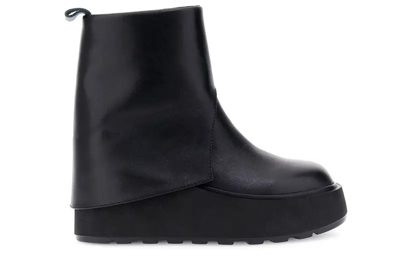 tronchetti in pelle con risvolto e plateau nero