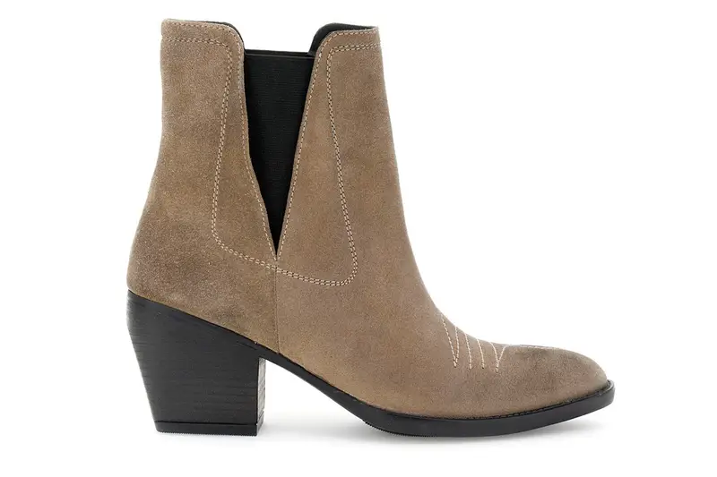 tronchetti in pelle scamosciata con elastici taupe