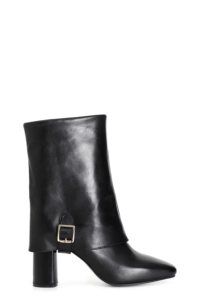 tronchetto da donna in nappa con maxi risvolto nero